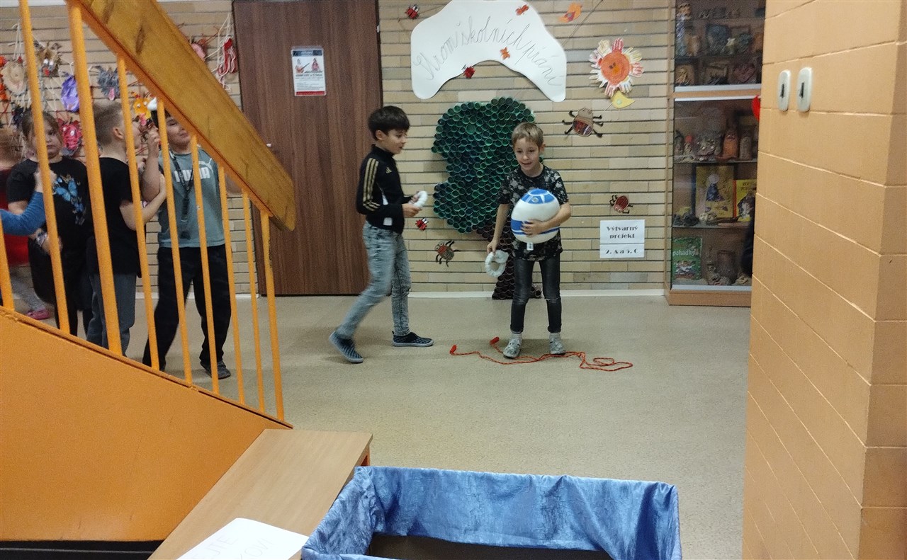 Házení svatozáří 