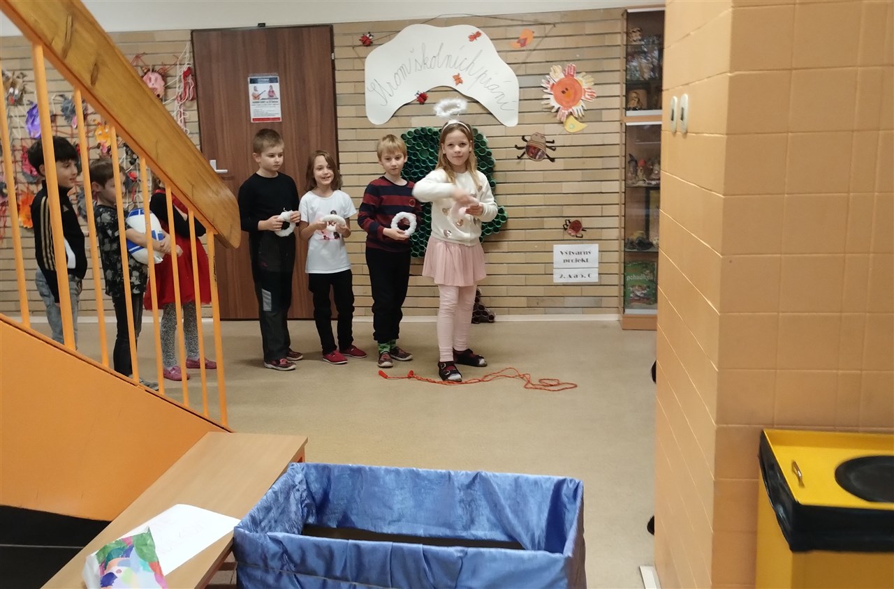 Házení svatozáří 