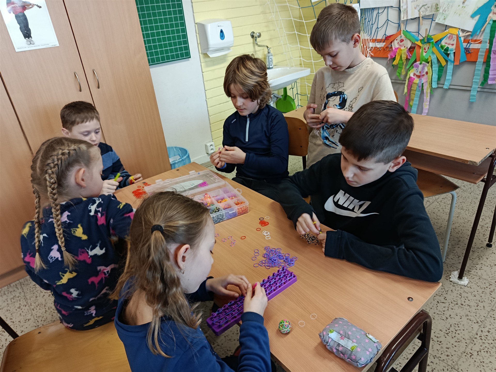 Únorové střípky z Herny 9