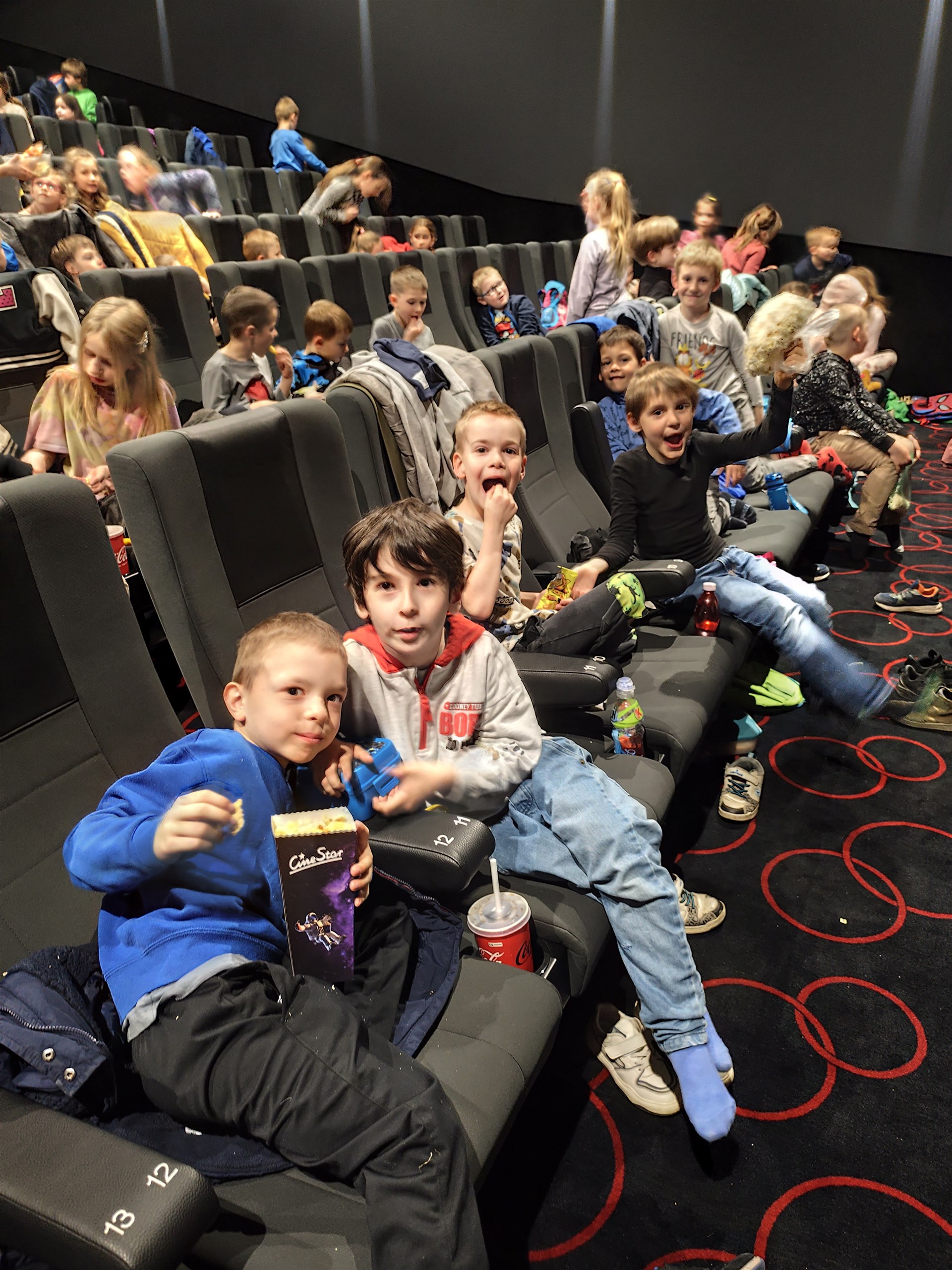 Kino - Katak: odvážná velryba 