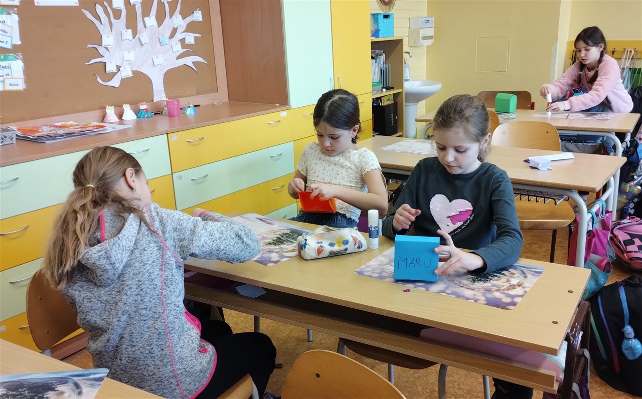 Výroba masopustních truhliček